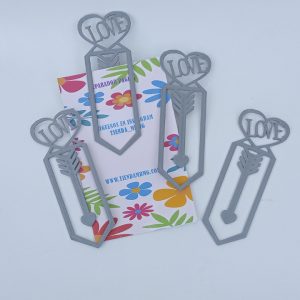 4 clip Separador de paginas - Love - color Gris